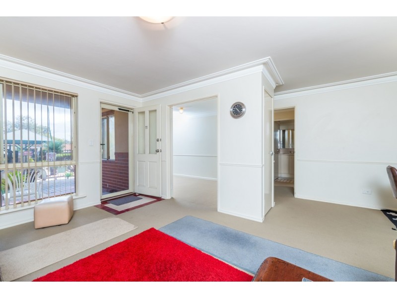 11/16 Ritz Court, Bibra Lake WA 6163