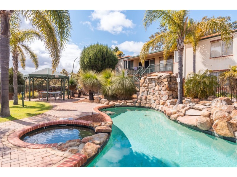 11/16 Ritz Court, Bibra Lake WA 6163