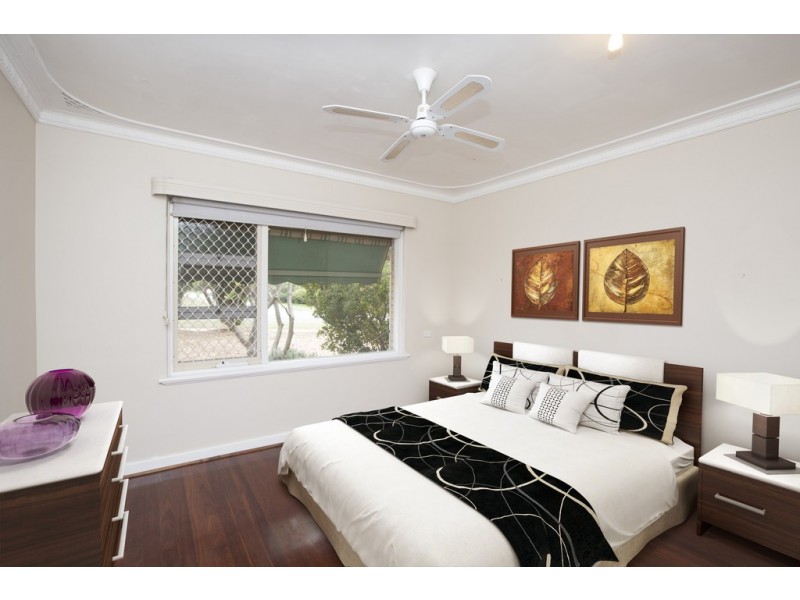 168 Carrington Street, Hilton WA 6163