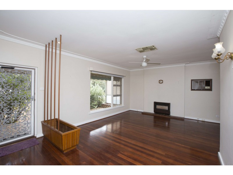 168 Carrington Street, Hilton WA 6163