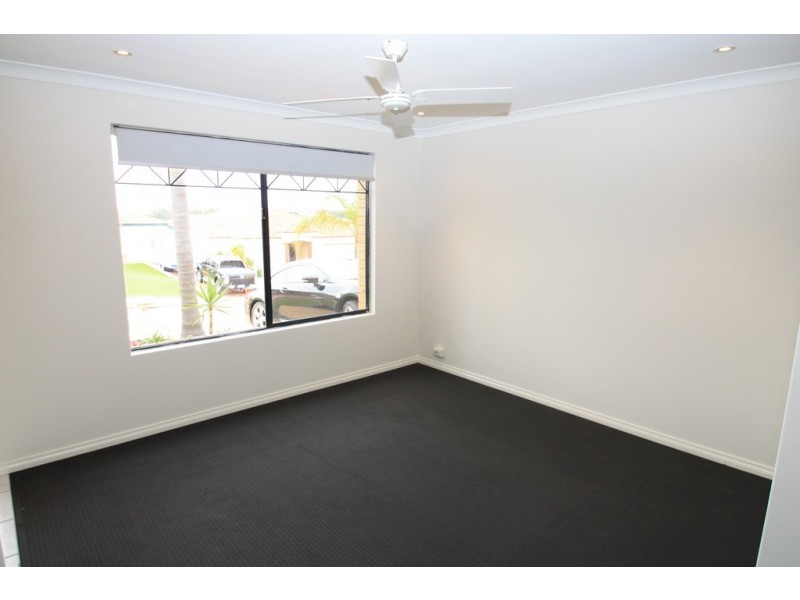 9 Peel Road, Coogee WA 6166