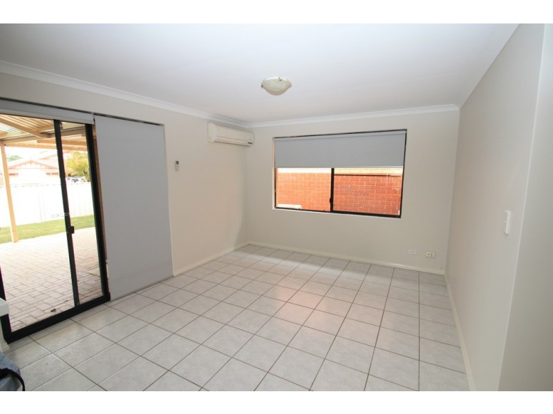 9 Peel Road, Coogee WA 6166