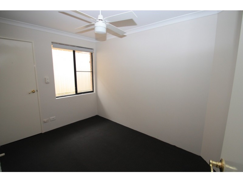 9 Peel Road, Coogee WA 6166