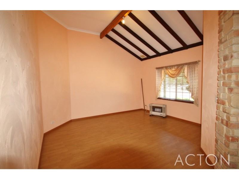 3 Rhus Court, Yangebup WA 6164