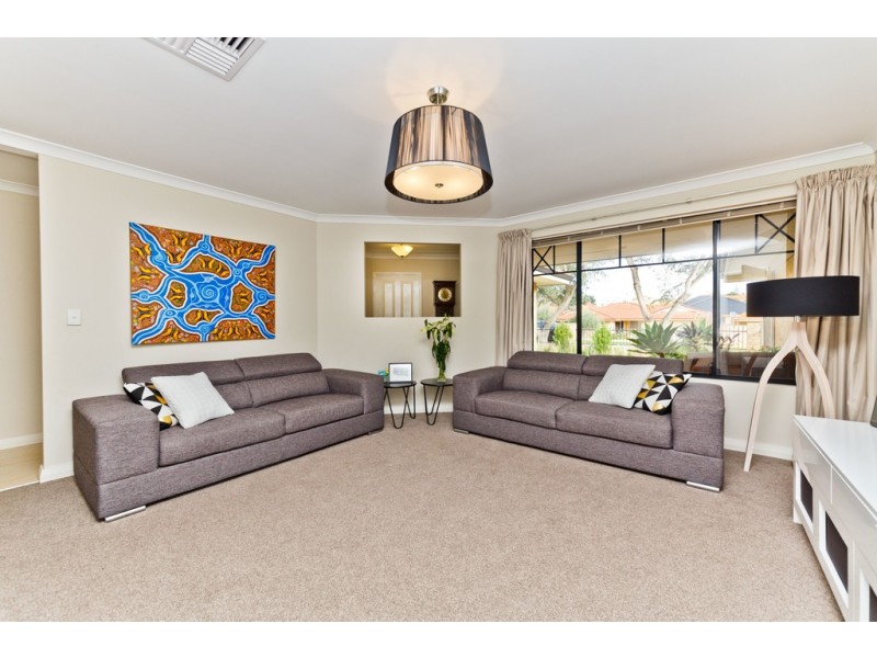 6 Peel Road, Coogee WA 6166