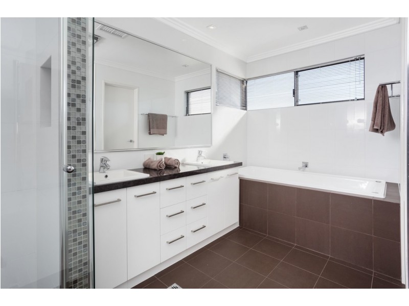 12 Burney Court, Kardinya WA 6163