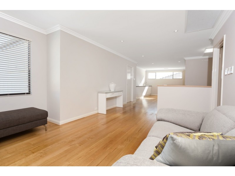 12 Burney Court, Kardinya WA 6163