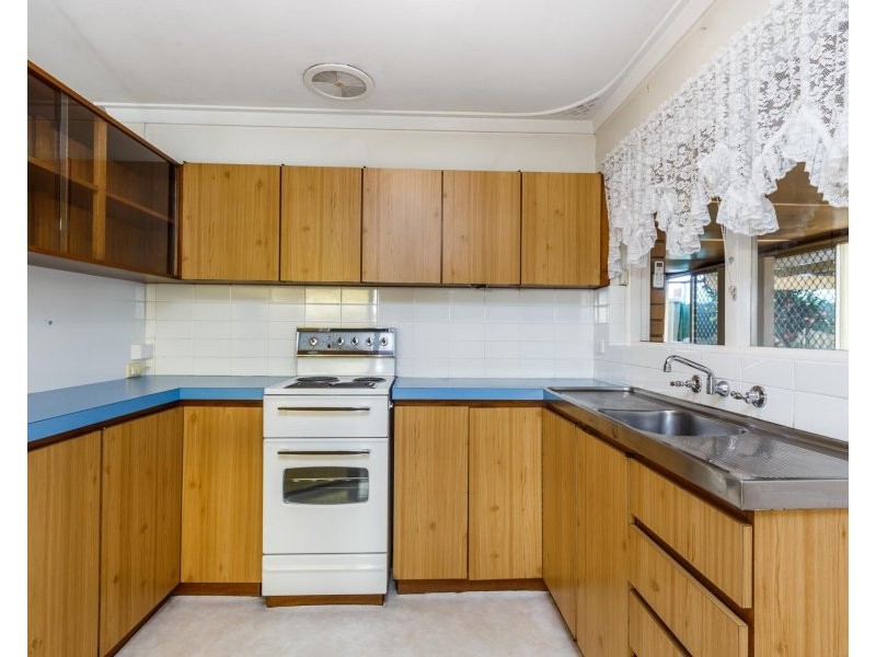 4B Bullfinch Street, Spearwood WA 6163