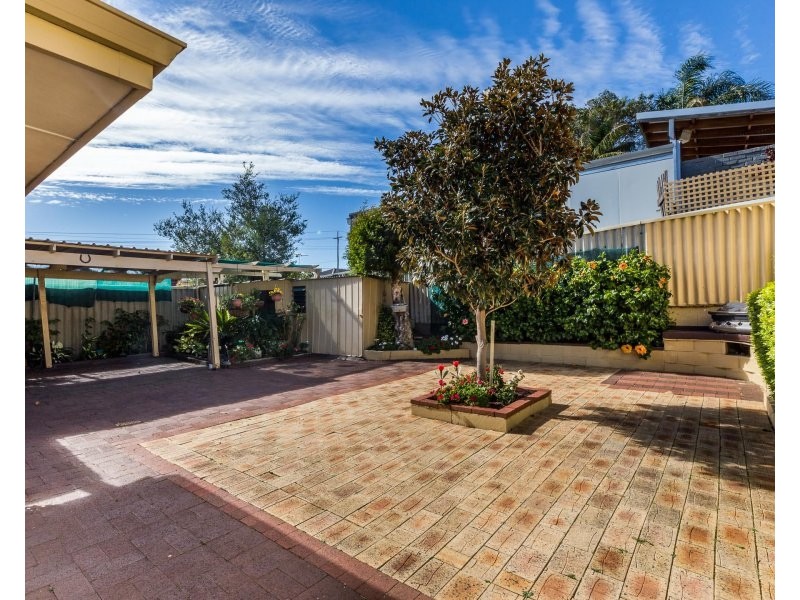 4B Bullfinch Street, Spearwood WA 6163