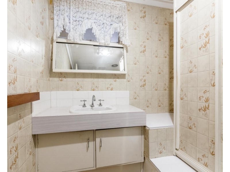 4B Bullfinch Street, Spearwood WA 6163