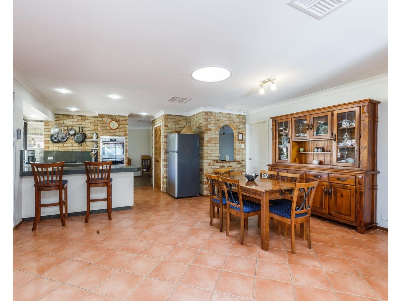 59 Petterson Avenue, Kardinya WA 6163