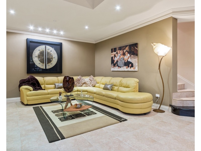 19 Longreach Parade, Coogee WA 6166