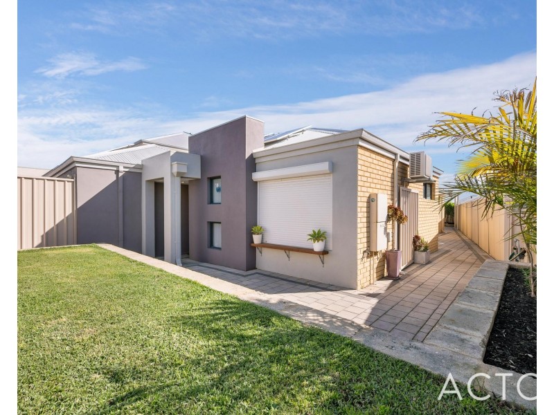 519 Rockingham Road (Lake Coogee), Munster WA 6166