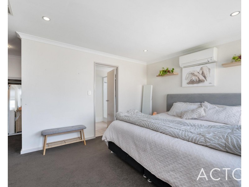 519 Rockingham Road (Lake Coogee), Munster WA 6166