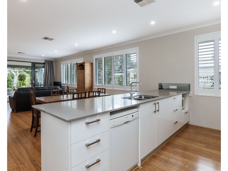 16 Pecorino Lane, Spearwood WA 6163