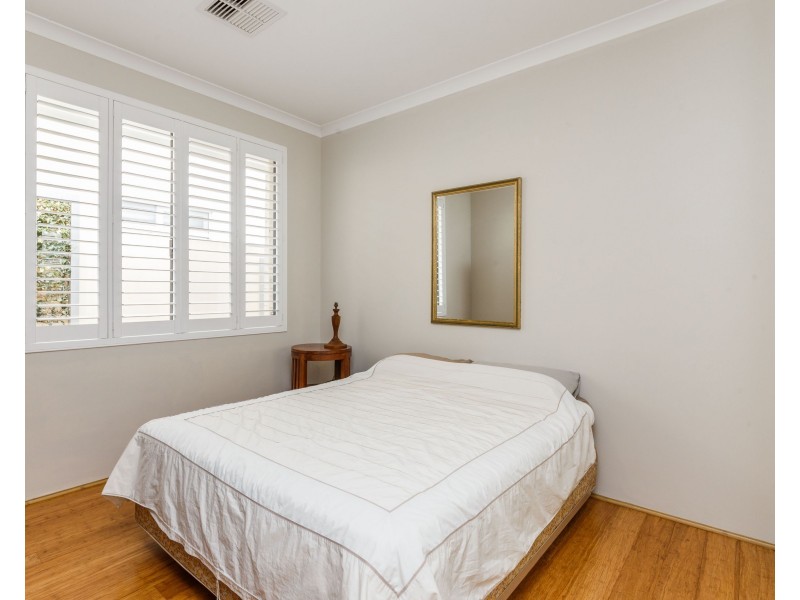 16 Pecorino Lane, Spearwood WA 6163