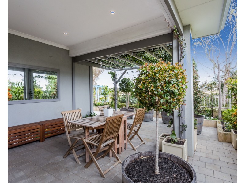 16 Pecorino Lane, Spearwood WA 6163