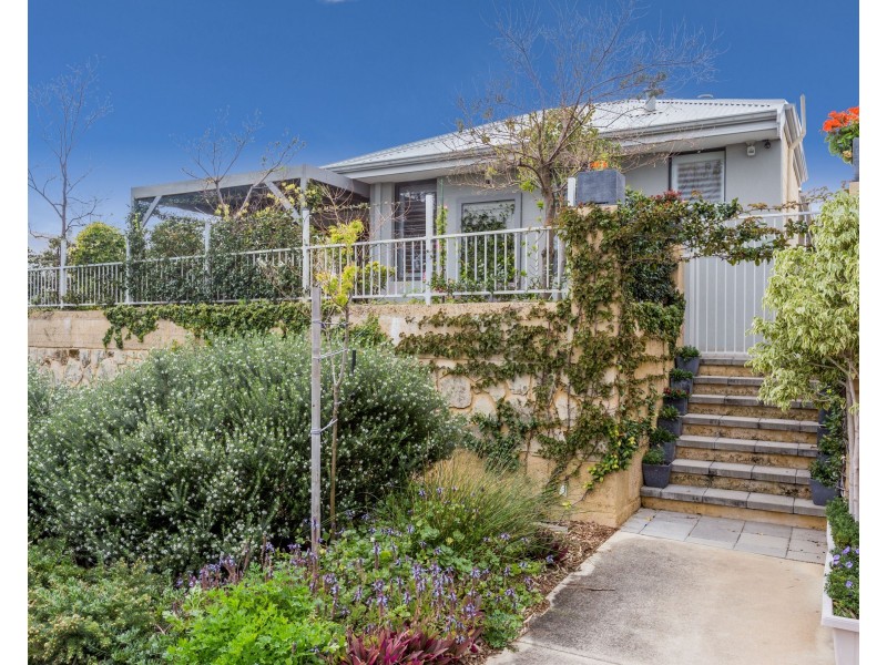 16 Pecorino Lane, Spearwood WA 6163