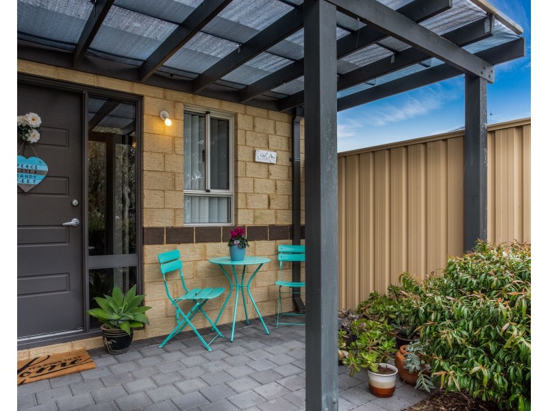 35 Freeth Road, Spearwood WA 6163