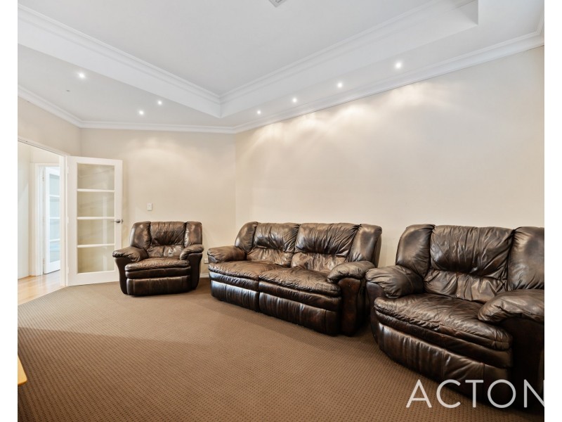 7 Howe Street, Beeliar WA 6164