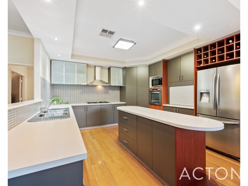 7 Howe Street, Beeliar WA 6164