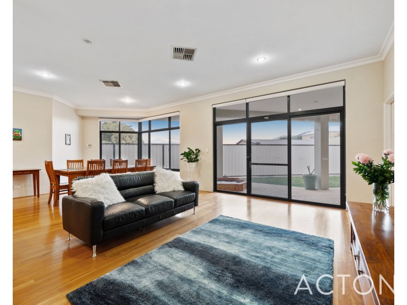 7 Howe Street, Beeliar WA 6164