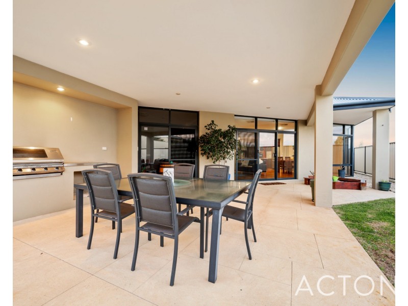 7 Howe Street, Beeliar WA 6164