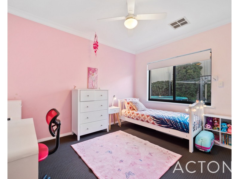 7 Howe Street, Beeliar WA 6164