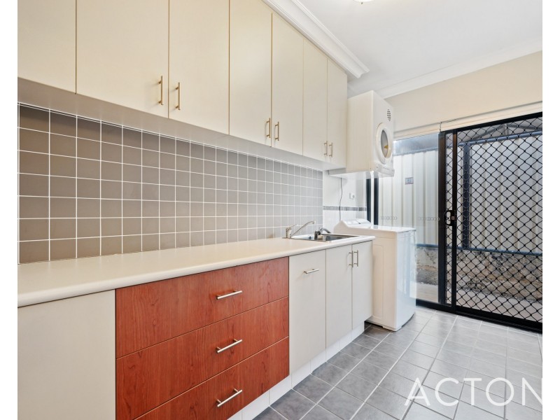 7 Howe Street, Beeliar WA 6164