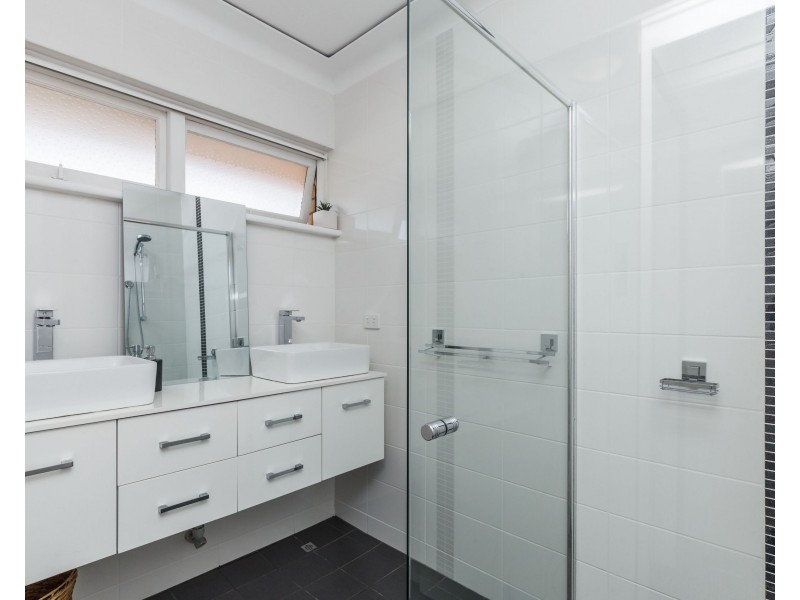 32 Bullfinch Street, Spearwood WA 6163