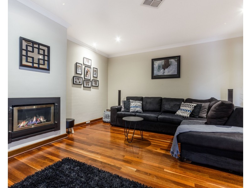 32 Bullfinch Street, Spearwood WA 6163