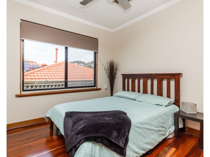 32 Bullfinch Street, Spearwood WA 6163