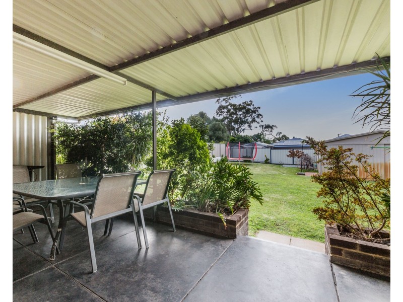 32 Bullfinch Street, Spearwood WA 6163
