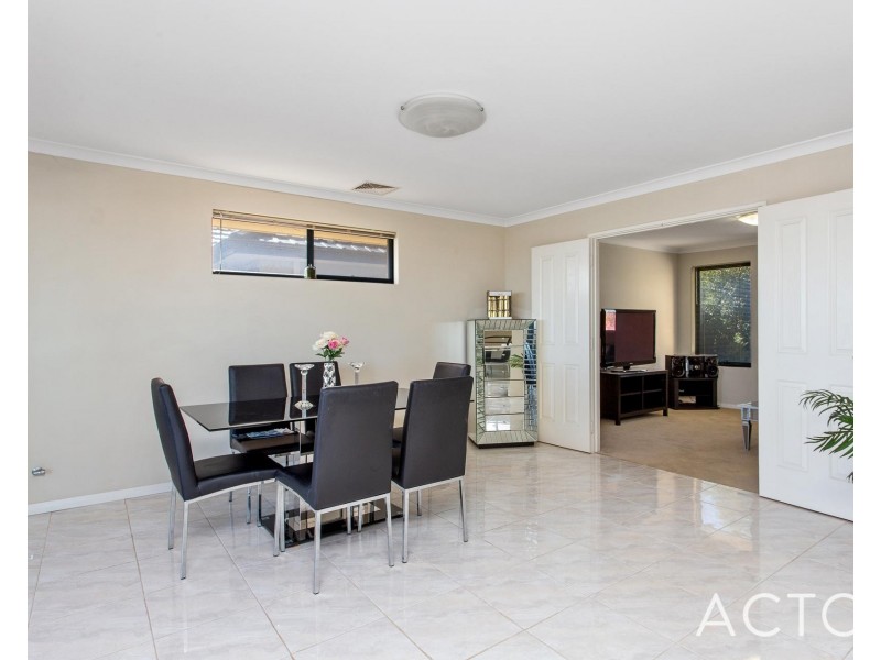 34 Panarea Crest, Yangebup WA 6164