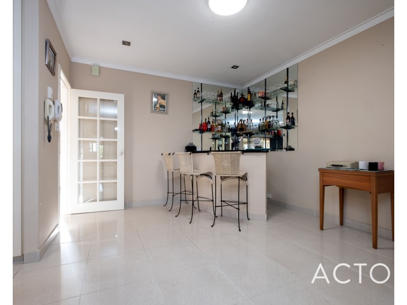 23 Hopkins Way, Spearwood WA 6163