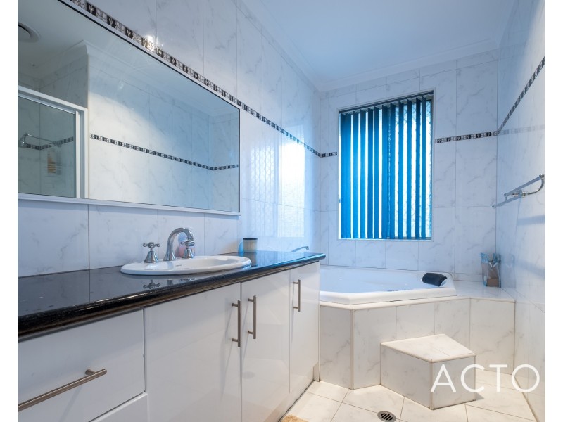 23 Hopkins Way, Spearwood WA 6163