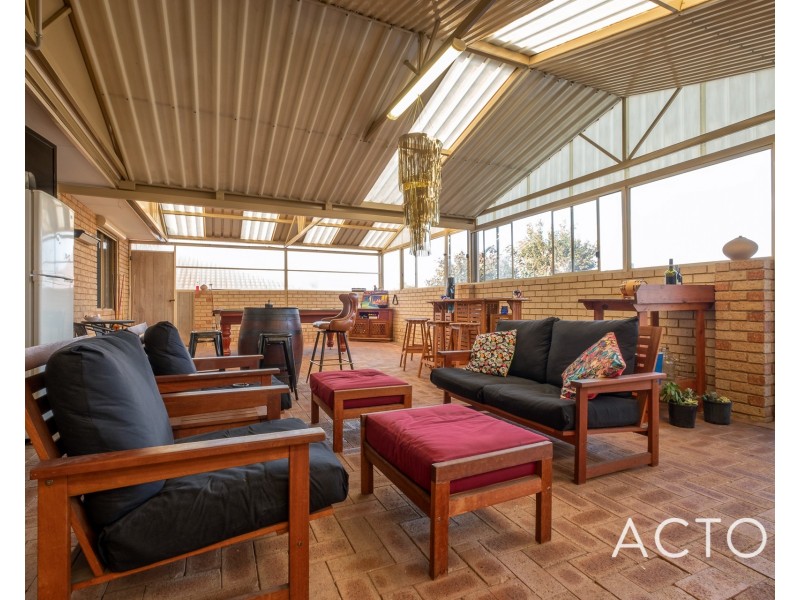 23 Hopkins Way, Spearwood WA 6163