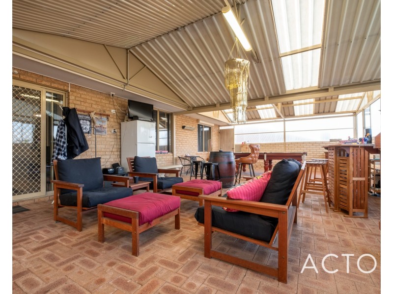 23 Hopkins Way, Spearwood WA 6163