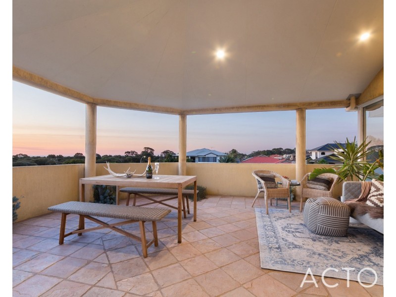 12 Geordie Court, Coogee WA 6166