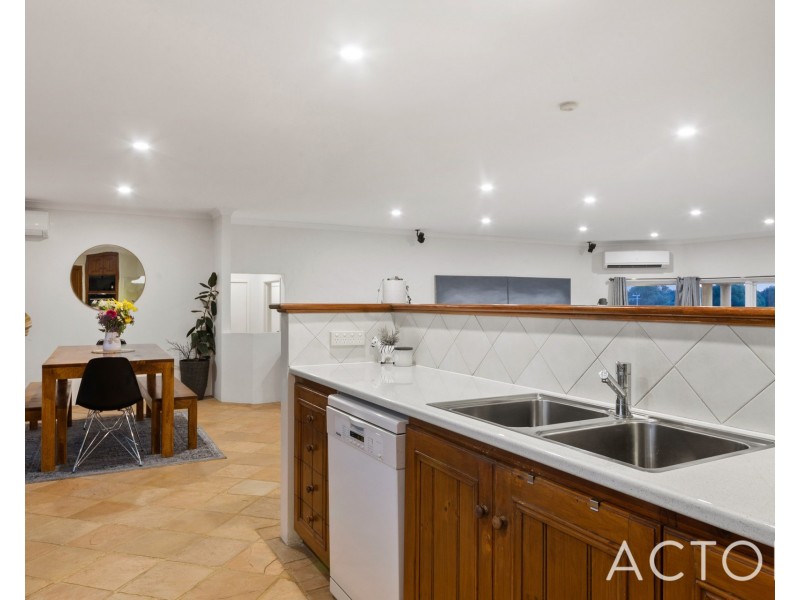 12 Geordie Court, Coogee WA 6166