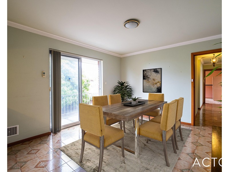 21 Steinbeck Place, Spearwood WA 6163