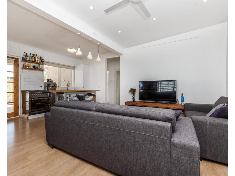 11B Scroop Way, Spearwood WA 6163