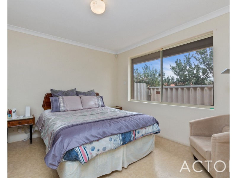 1B Okra Court (Lake Coogee), Munster WA 6166