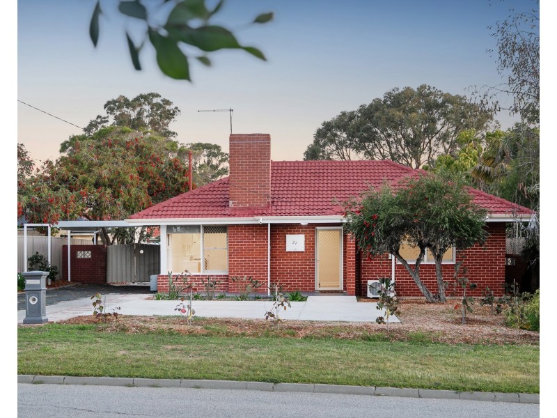 21 Hilory Street, Coolbellup WA 6163
