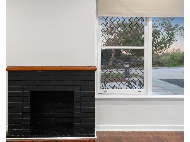 21 Hilory Street, Coolbellup WA 6163