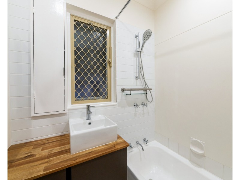 21 Hilory Street, Coolbellup WA 6163