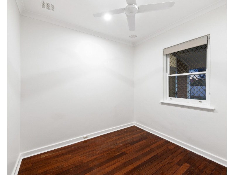 21 Hilory Street, Coolbellup WA 6163
