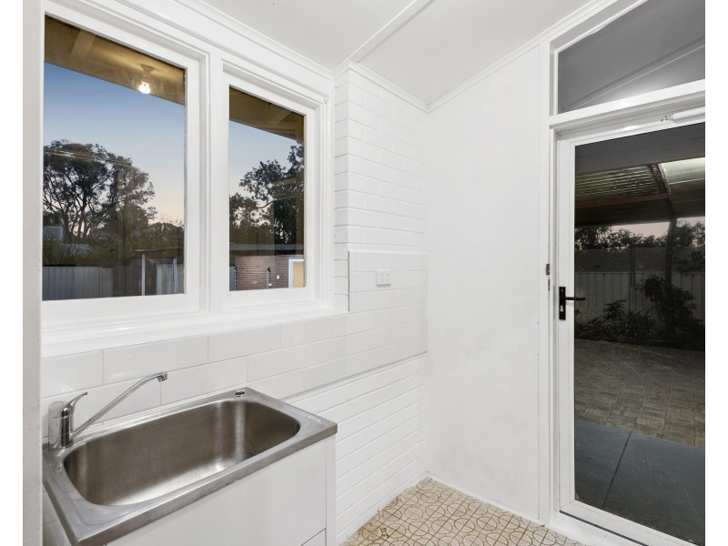 21 Hilory Street, Coolbellup WA 6163