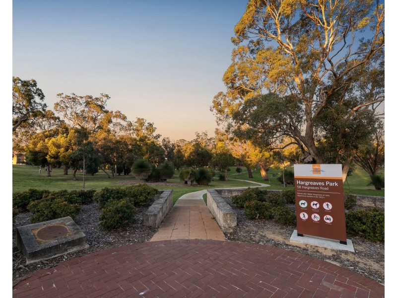 21 Hilory Street, Coolbellup WA 6163