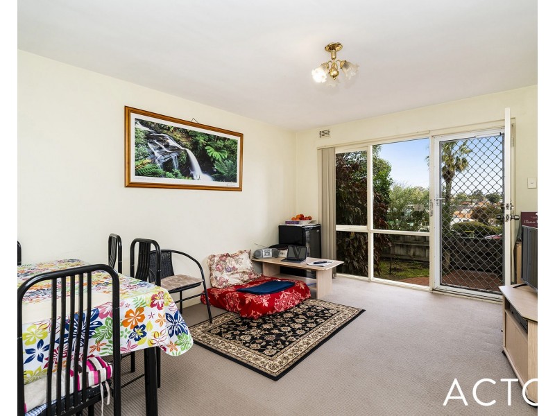 4/90 Wanneroo Road, Yokine WA 6060